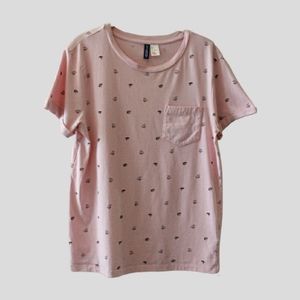 H&M Divided Pink Graphic Pocket T-Shirt